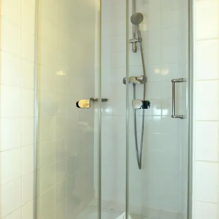 Haus Atlantis, Atelierwohnung 4