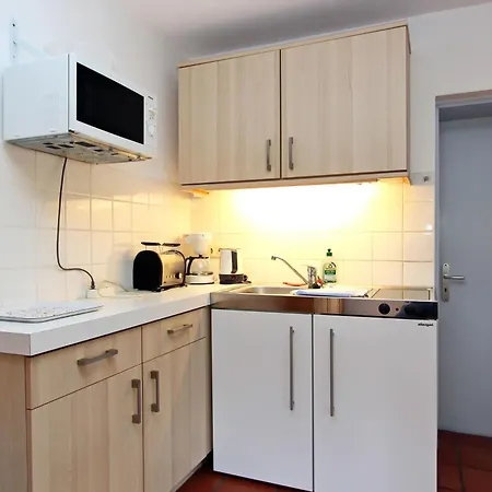 Haus Atlantis, Atelierwohnung 4